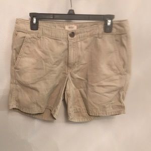 AERIE SHORTS shorts waist 15” Labeled size 6 but runs large.